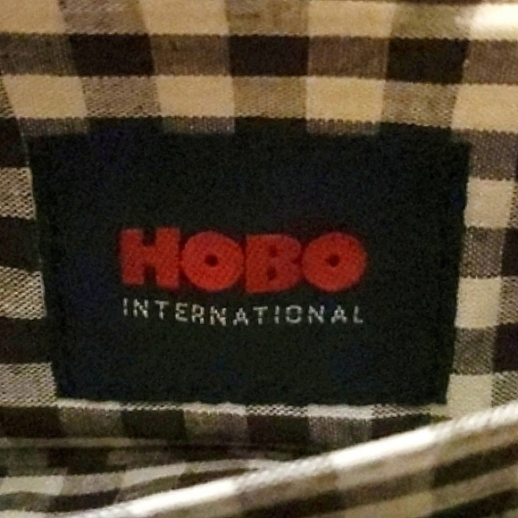 HOBO Int'l Vintage Ivory Genuine Patent Leather 'Lauren' Wallet/Clutch - Picture 6 of 13